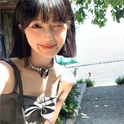 怪物少女妮莫娜